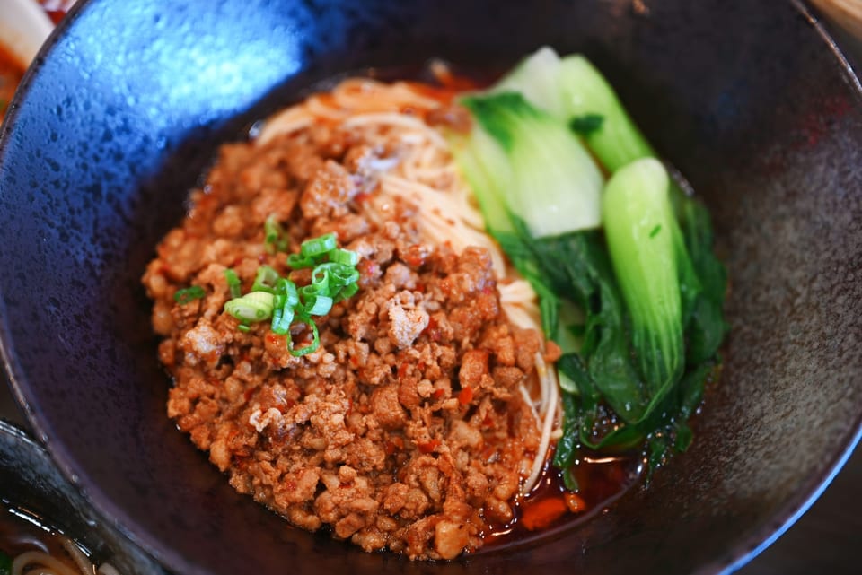 Chongqing Noodles — Minced Pork / Veggie